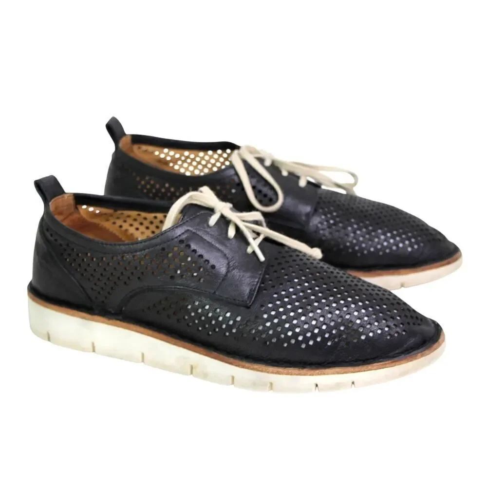 Trask PERFORATED BLACK GENUINE LEATHER LACE UP FLAT ROUND TOE OXFORD SHOES 8.5